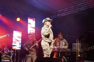 Orkiestra Armii Amerykańskiej rozśpiewała widownię! Koncert na Placu Wolności przyciągnął tłumy!