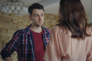 M jak miłość, odcinek 1838. Krzysiek (Adrian Brząkała), Kasia (Paulina Lasota)