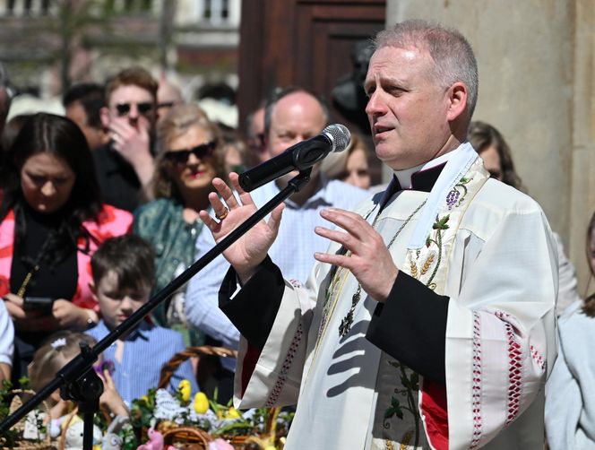 ks. Dariusz Raś