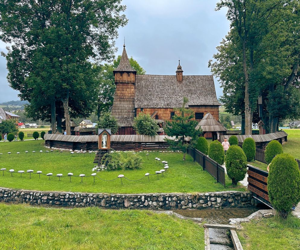 Perła ciesiołki i UNESCO, która nie chce stać się muzealną przynętą na turystów. Kościół św. Michała Archanioła w Dębnie Podhalańskim
