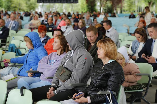 Trwa Kongres Świadków Jehowy w Sosnowcu. W sobotę ochrzczono nowych wyznawców