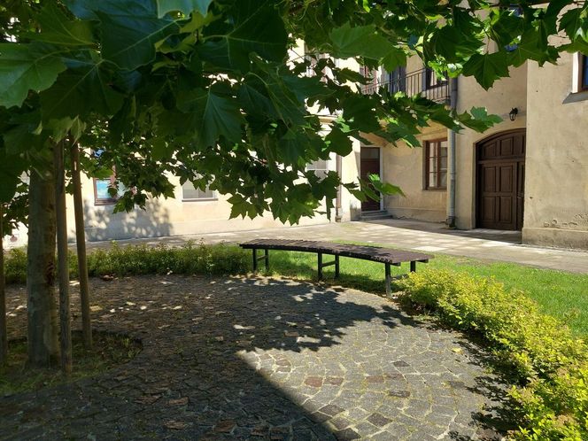 Urokliwe podwórka Starego Miasta w Zamościu