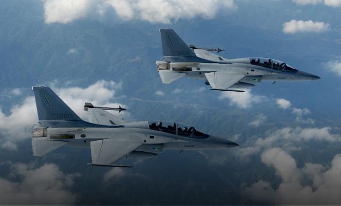 Samolot FA-50