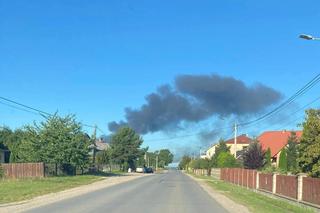 Pożar hali produkcyjnej w Nowinach koło Kielc