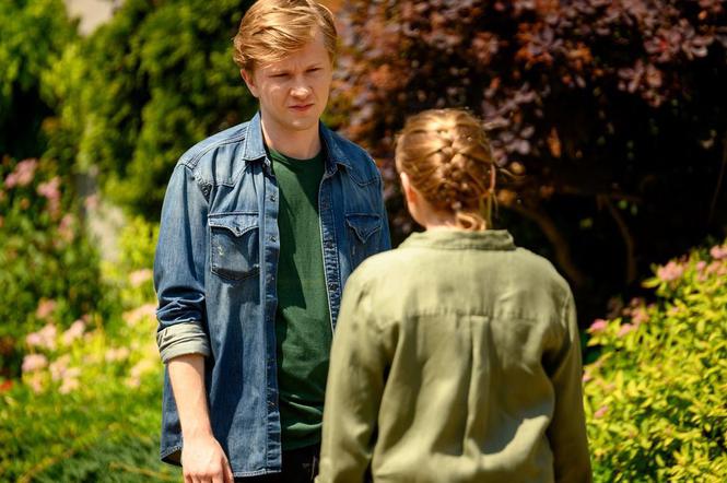 M jak miłość, odc. 1464. Katia (Joanna Jarmołowicz), Łukasz (Jakub Józefowicz)