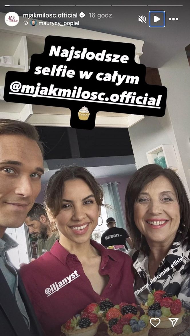 M jak miłość. Iwona (Hanna Śleszyńska), Aneta (Ilona Janyst), Olek (Maurycy Popiel)