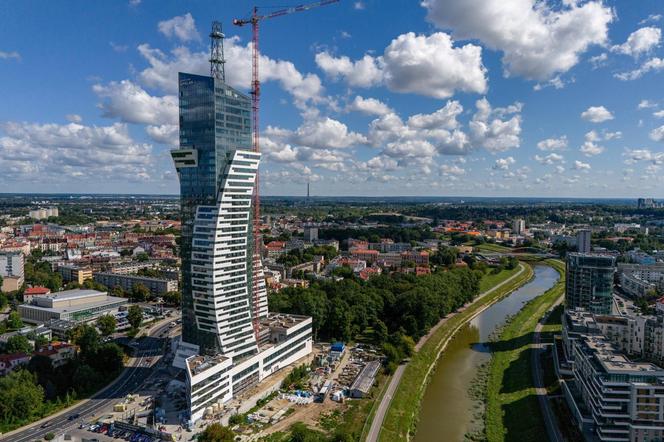 To najwyższy budynek mieszkalny w Polsce. Powoli kończą się prace nad budową