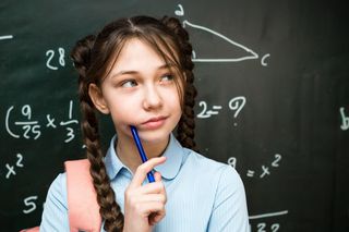 Ile to jest: 8 + 8 ÷ 8 + 8 × 8 - 8? Ta zagadka wciąż spędza sen z powiek