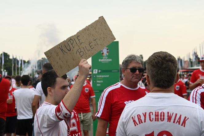 Polscy kibice na meczu z Austrią: "Berlin jest nasz"