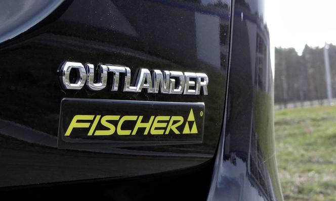 Mitsubishi Outlander 2.2 DID AT 4WD Fischer