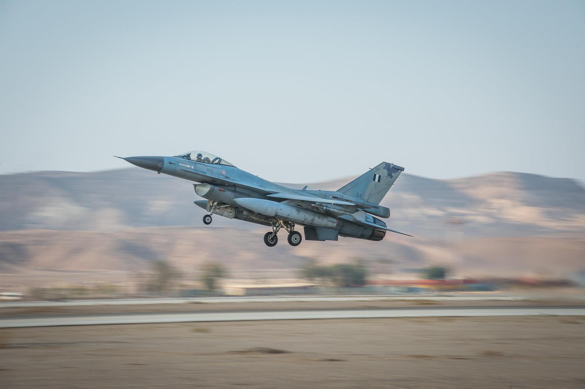 Grecki F-16C Falcon