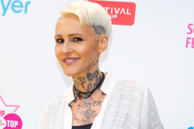 Agnieszka Chylińska na Top of The Top Sopot Festival pokazała nowe tatuaże! Zrobiła je na twarzy!