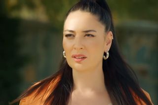 Aresztowanie Elif w serialu Miłość i nadzieja