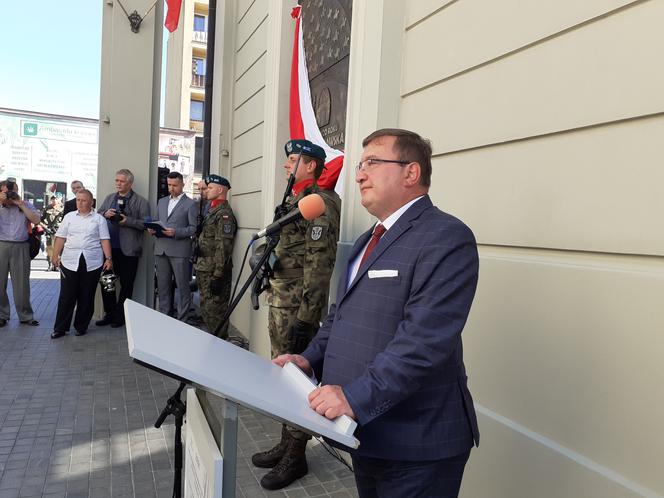 Odsłonięcie tablicy upamiętniającej 100-lecie Cudu nad Wisłą