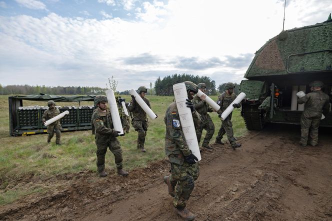 Panzerhaubitze 2000