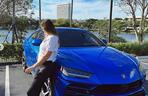 Aryna Sabalenka ma Lamborghini Urus, a Iga Świątek ma Posrche Panamera