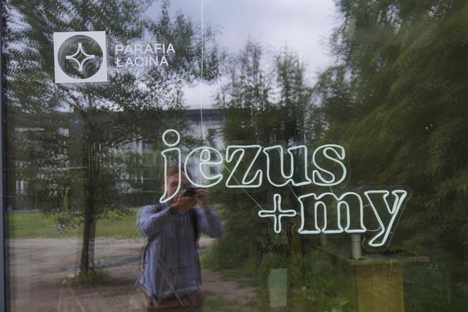 Kościół w bloku mieszkalnym na osiedlu Łacina