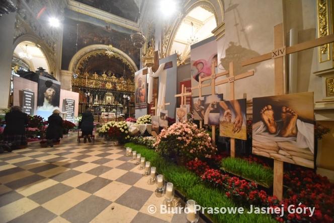 Częstochowa. Grób Pański na Jasnej Górze, aborcja i... strajk kobiet. Mocna akcja duchownych 