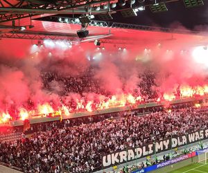 Kibice Legii podpalili sobie stadion 