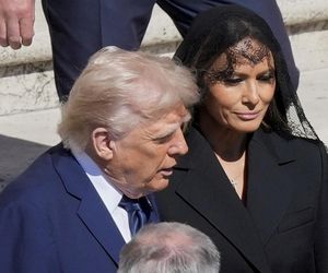 Donald Trump tuż przed pogrzebem papieża Franciszka podszedł do trumny. Co się stało?