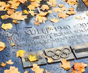 Skromny grób Jerzego Kuleja