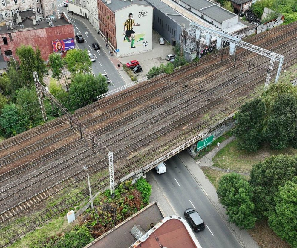 Wiadukty w Katowicach do remontu już w środę. Są objazdy i nowe trasy autobusów