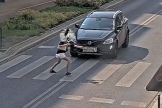  Łódź. Kobieta potrącona na przejściu. Patrzyła nie na drogę, tylko w telefon [ZDJĘCIA]