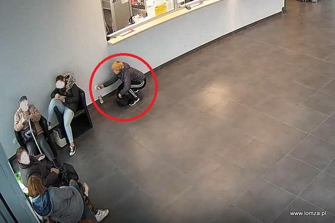 Kamera zarejstrowała zuchwałą kradzież w Łomży