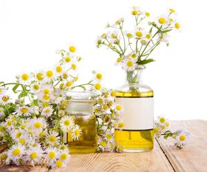 RUMIANEK na trądzik i podrażnienia. Właściwości kosmetyczne rumianku