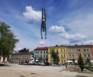 Rzeźby Jerzego Kędziory, Stary Rynek w Częstochowie