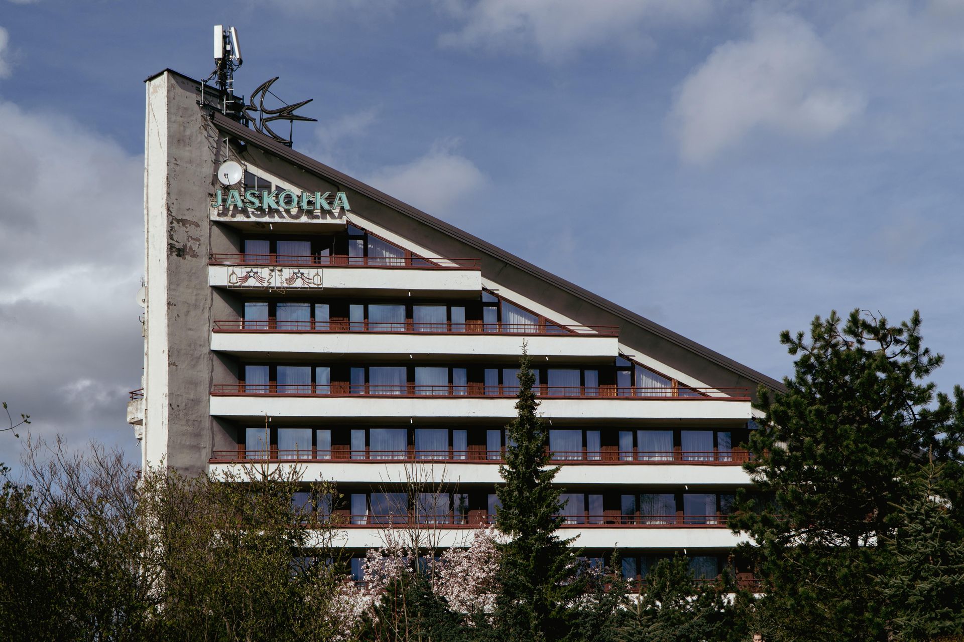 Piramidy z Ustronia Zawodzie - zdjęcia. Klimat wczasów z PRL-u