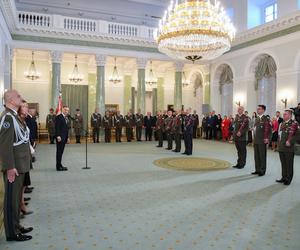 Andrzej Duda wręczył nominacje generalskie i admiralską