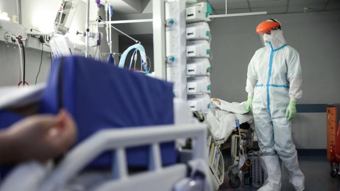 W siedleckich szpitalach brakuje miejsc dla najciężej chorych pacjentów covidowych