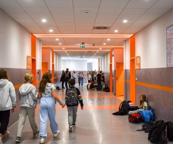 Wakacje 2025 będą krótsze! Ile potrwają?