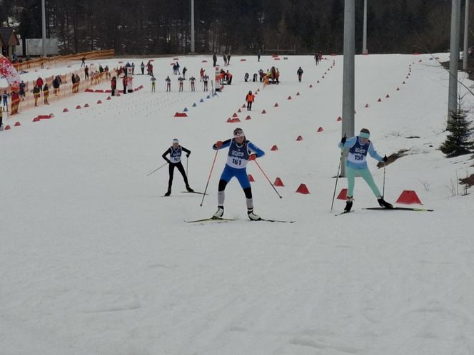 Narciarze SKI Tumlin na zawodach na Kubalonce