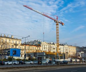 Budowa kamienicy przy Smolnej 23 w Warszawie