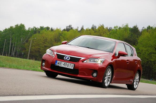 Lexus CT200h