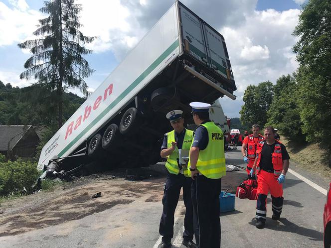 Wypadek autokaru...
