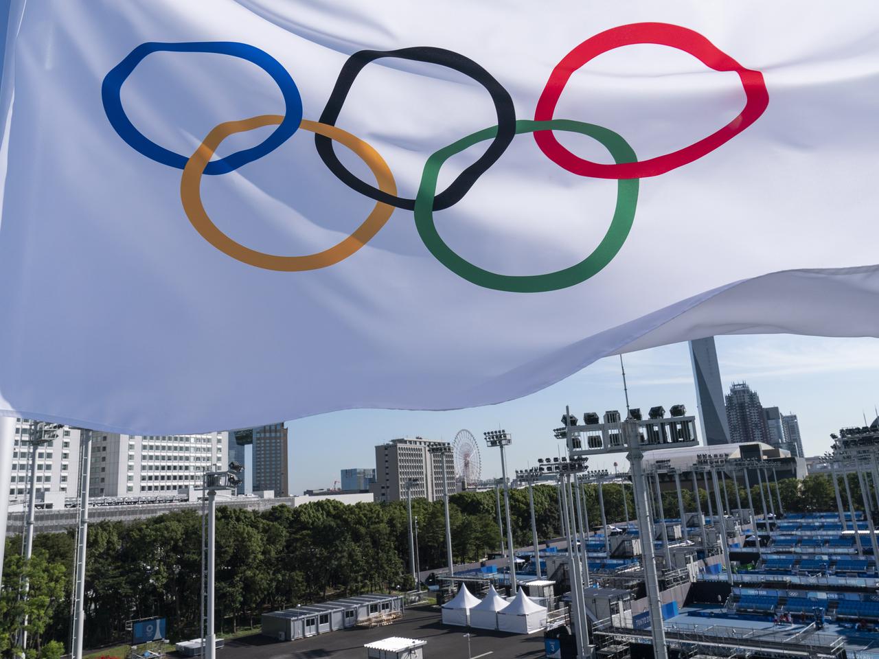 Tokio sparaliżowane przez ceremonię otwarcia. Ludzie uciekają, wielkie problemy 