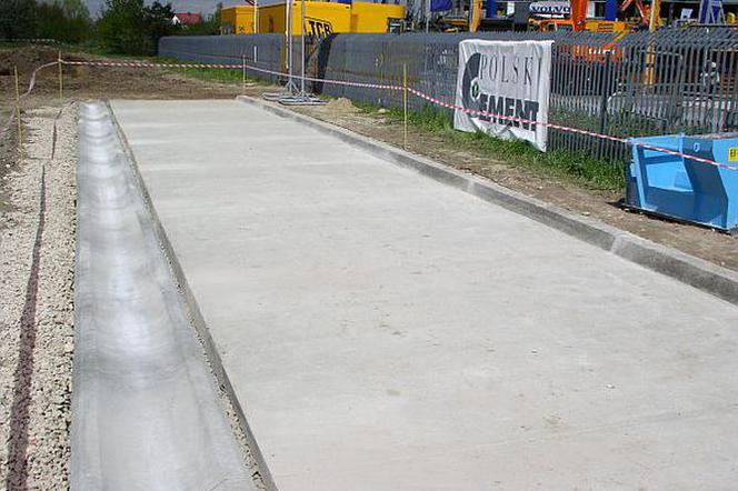Droga betonowa w Kielcach