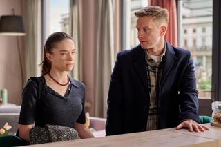 Na Wspólnej, odc. 3832: Igor (Jakub Wesołowski), Ania (Sonia Mietielica) 