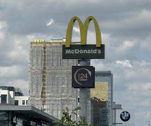 Koniec popularnego McDonald'sa w Warszawie. Zamyka się też stacja paliw. Była świadkiem okropnej tragedii