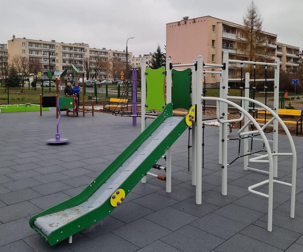 Nowy plac zabaw dla dzieci powstał przy Szkole Podstawowej nr 8 w Siedlcach. To inwestycja z budżetu obywatelskiego