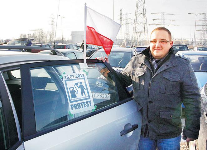 Tak  kierowcy walczą  o tańsze paliwa
