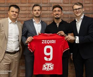Andi Zeqiri nowym napastnikiem Widzewa! Reprezentant Szwajcarii podpisał czteroletni kontrakt