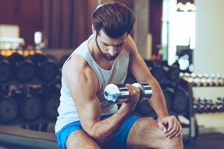 Najlepsze ćwiczenia na biceps - trening w domu i na siłowni
