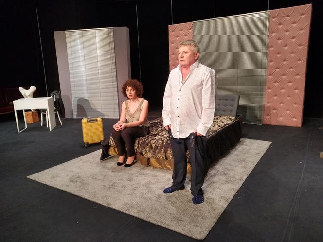 Nowa sztuka kieleckich speców od komedii. Premiera Teatru TeTaTeT
