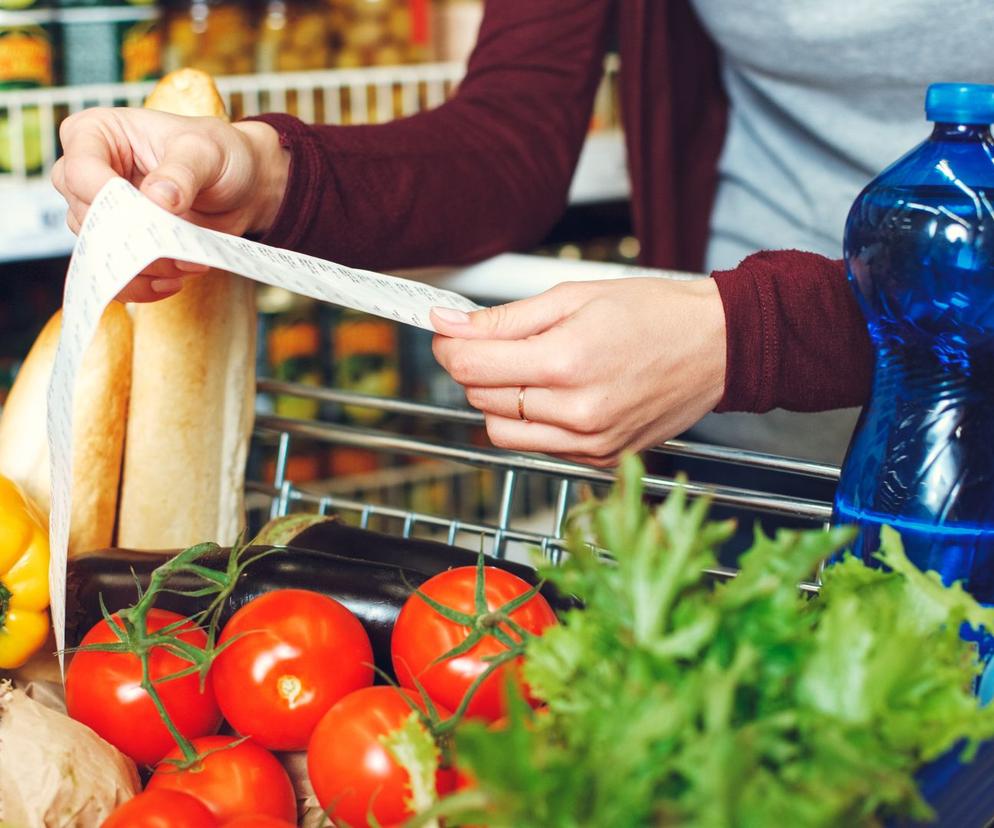 W sierpniu ceny poszły w górę średnio o blisko 24%. Ile kosztuje teraz jedzenie? 