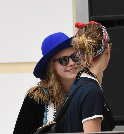Cara Delevigne, St. Vincent i Suki Waterhouse na Barbados