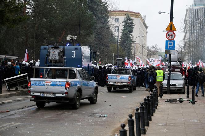 Protest rolników pod Sejmem - starcia z policją